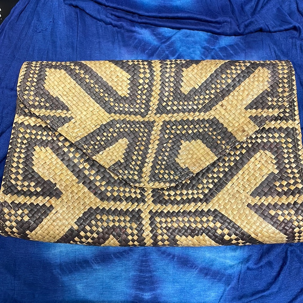 BANAGO Geometric Envelope Clutch straw
